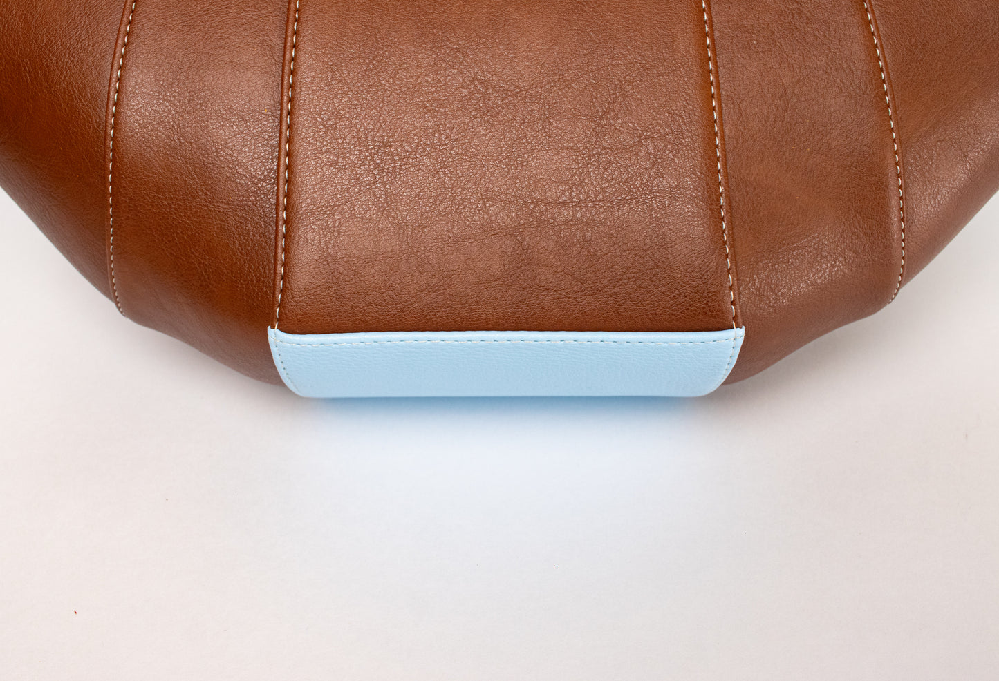 TATU BAG MARRÓN + AZUL CELESTE