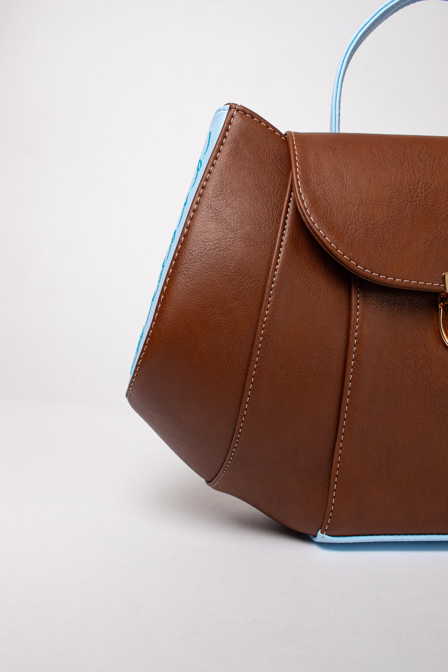 TATU BAG MARRÓN + AZUL CELESTE