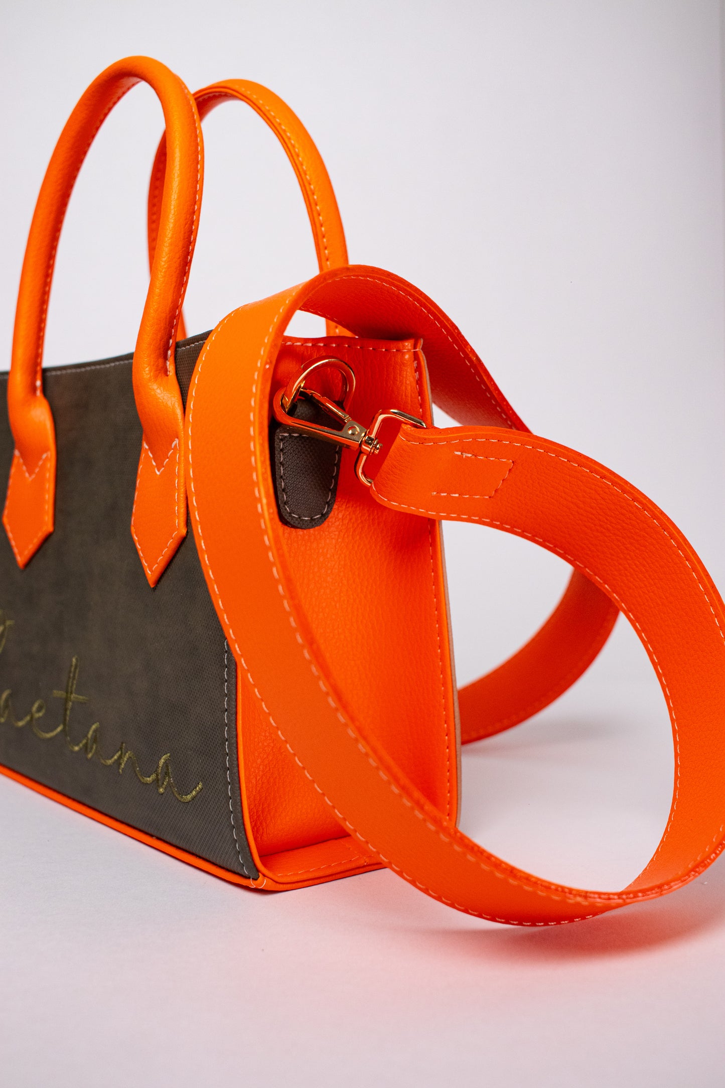 OPORTO BAG VERDE OLIVA X LATTE + NARANJA
