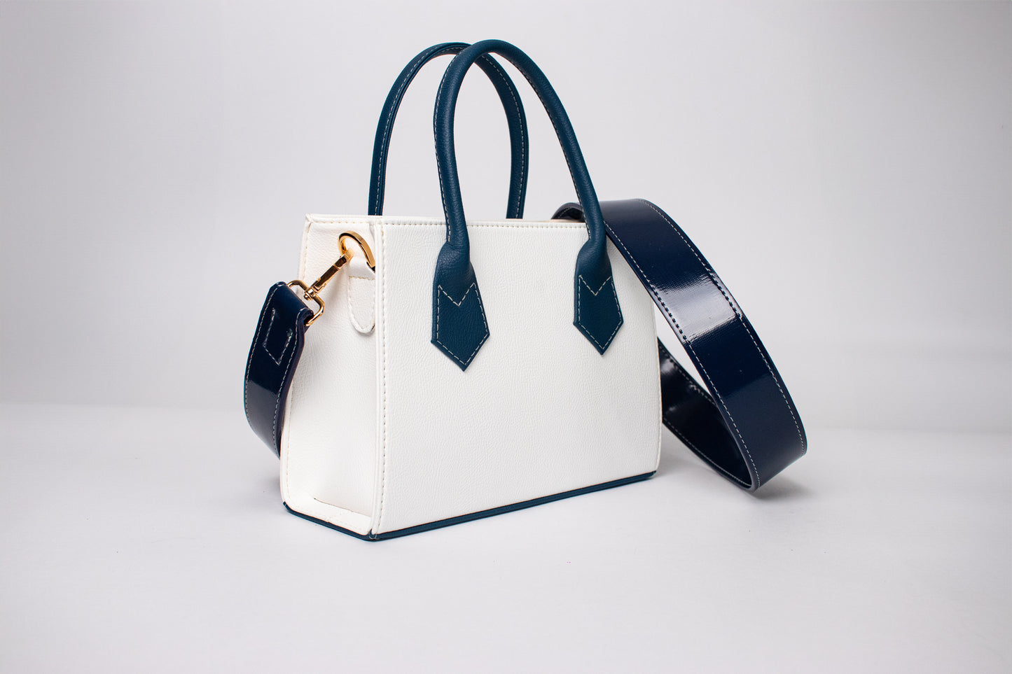 OPORTO BAG BEIGE + NAVY BLUE